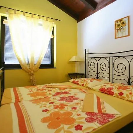 Appartement Cervar *